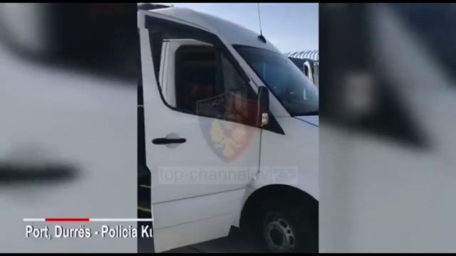 Top News - Euro dhe bizhuteri/ Durrës, kapen kontrabandë në port