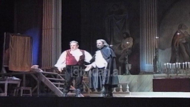 Opera Toska premiere ne Teatrin e Operas dhe Baletit (25 Shtator 2000)