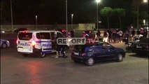 Report TV -Tifozët Kuq e Zi përplasen me policinë përpara stadiumit, shoqërohen disa persona