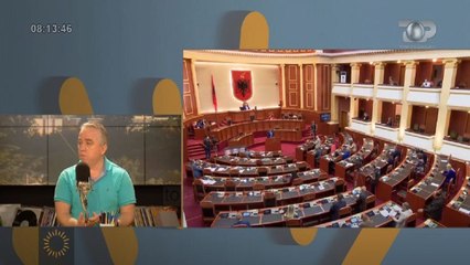 Wake Up/ Afrim Krasniqi: Paradoksi i një parlamenti me deputetë që votojnë nga plazhi