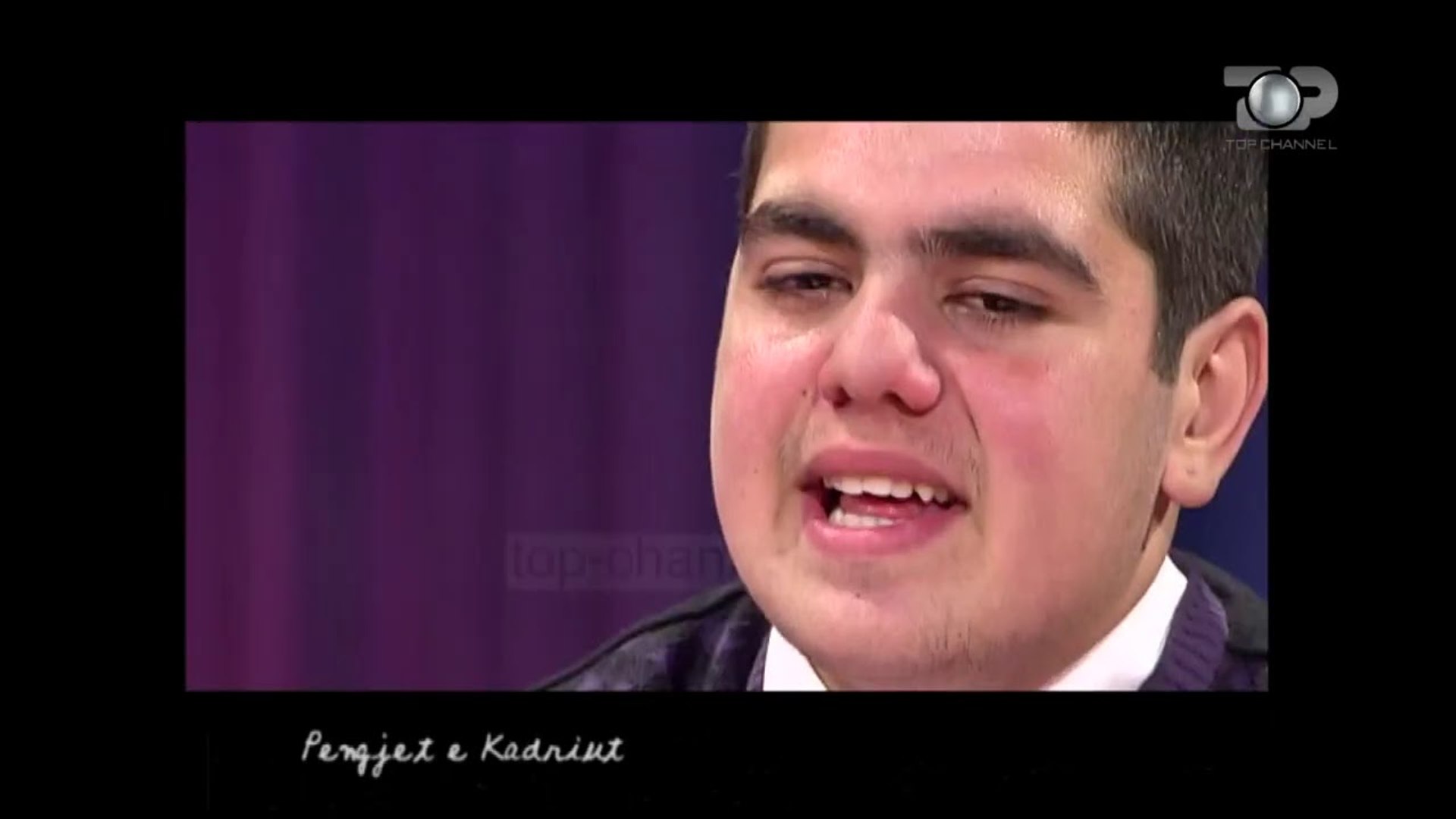 ⁣Nostalgji: Nipi I Kadri Roshit:  Poezi kushtuar gjyshit te tij, Kadri Rroshit