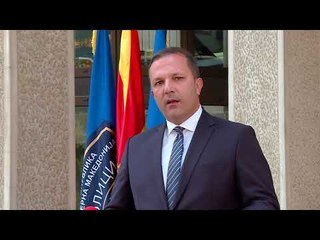 Сообраќајците како „робокапи“, со инсталирани мали камери на униформите