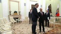 Top News - Bisedimet me Kosovën/ Vuçiç në telefon me Putin