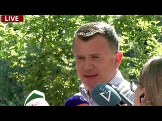 BALLA I DORËZUAM RAMËS NJË RAPORT MBI VLERËSIMET E QYTETARËVE