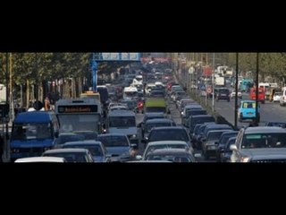 Ora News - Trafiku stresi i pandarë i Tiranës