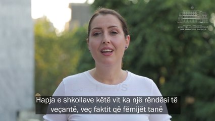 Télécharger la video: Ora News - Të hënën nis shkolla, apeli i Manastirliut: S'do jetë e lehtë duhet të mësohemi me maskën