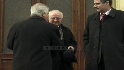 "Shuhet" Sabit Brokaj/ Mjek, ish ministër, një nga figurat kryesore të PS pësoi atak kardiak