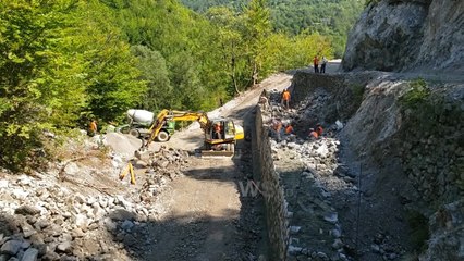 Ora News - Shkodër, rruga e Thethit drejt fundit