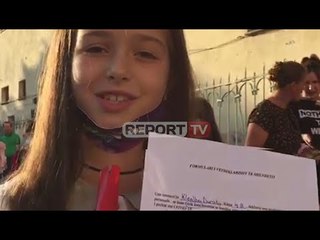 Fëmijët në Kukës të gëzuar: Na kishte marrë malli për shokët! Vështirë të flasim me maska