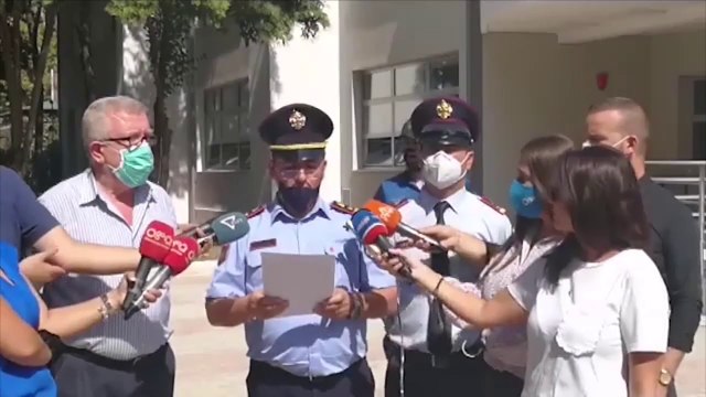 Viti i ri shkollor/ Policia masa të shtuara! Efektiv në nisje të mësimit e ndërrimit të turneve