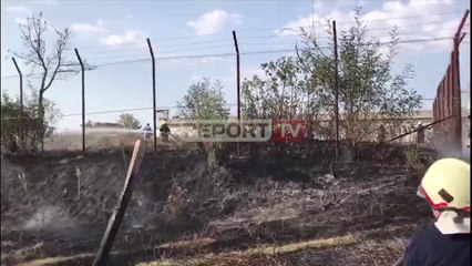 Report TV -Riaktivizohet përsëri zjarri në ambientet e jashtme të burgut të Fushkrujës