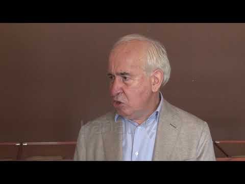 EKSPOZOHEN 100 ABETARE SHQIPE TË PERIUDHËS 1844 DERI NË 1942 - News, Lajme - Kanali 7