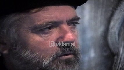 TK shtyn shfaqen “Njeriu, Kafsha dhe virtyti” - (14 Tetor 2000)