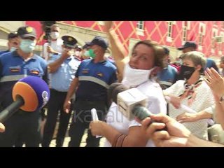 NAFTËTARËVE U SOSET DURIMI, PROTESTOJNË NË TIRANË, DHUNOHEN NGA POLICIA - News, Lajme - Kanali 7