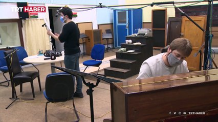 TRT Dinle ile radyo tiyatrosu bir tık uzağınızda