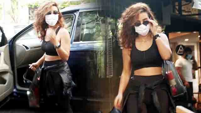 Patralekha Snapped Antigravity Gym at Pali Hill Bandra |FilmiBeat