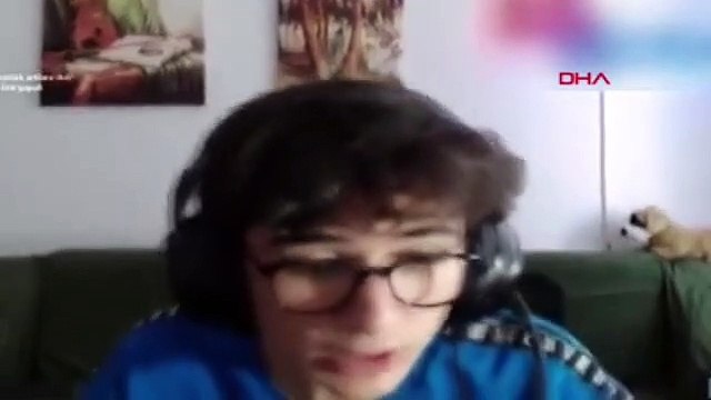 Depreme oyun oynarken yakalandı