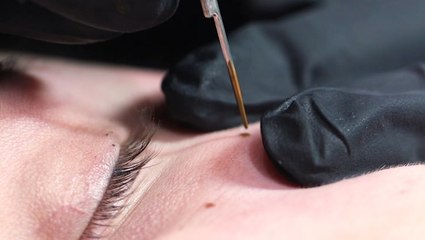 4 Methods For Natural-Looking, Fake Freckles