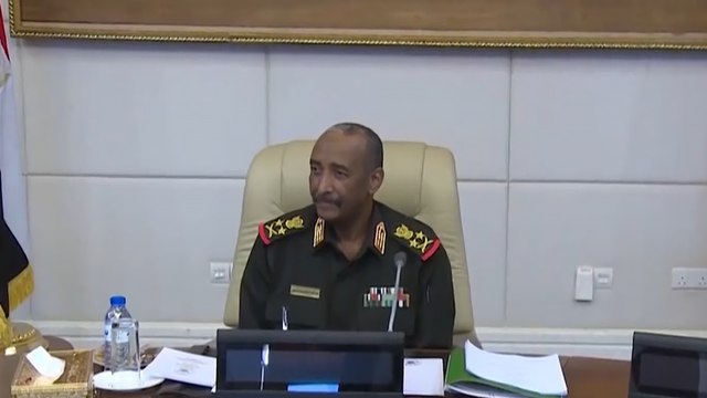 حمدوك يرفض مجلس شركاء الفترة الانتقالية الذي عينه المجلس السيادي