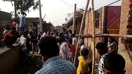 Скачать видео: तिलक समारोह में मामूली कहासुनी में चली गोली, दो लोग घायल