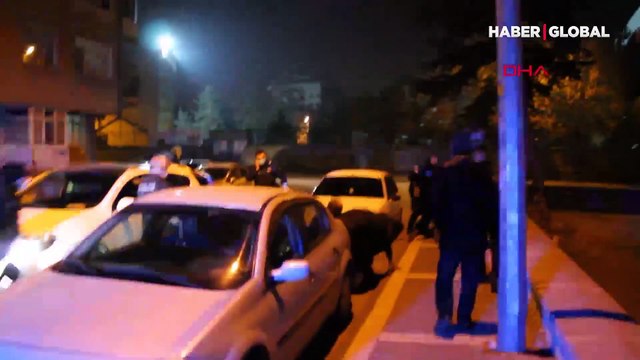 Babalarına kızan iki kardeş ortalığı birbirine kattı