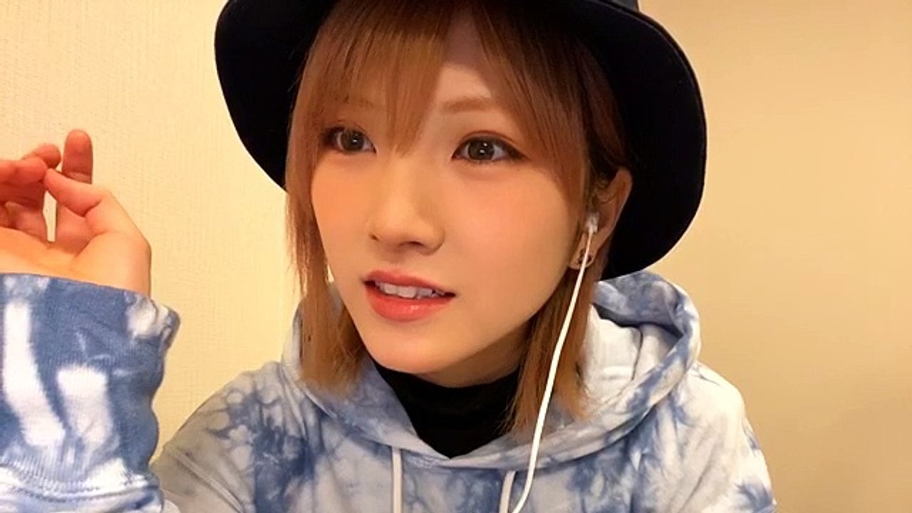 201206 Showroom - Okada Nana 1/2