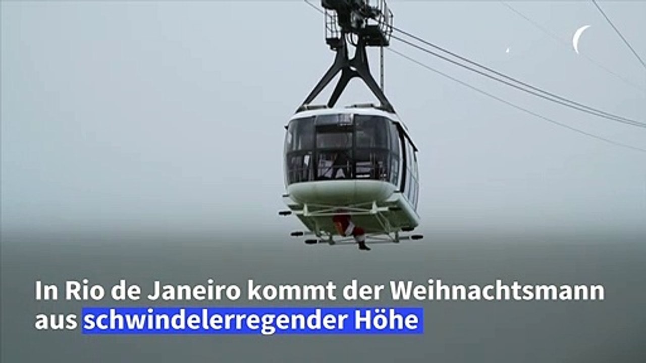 Weihnachtsmann in schwindelerregender Höhe