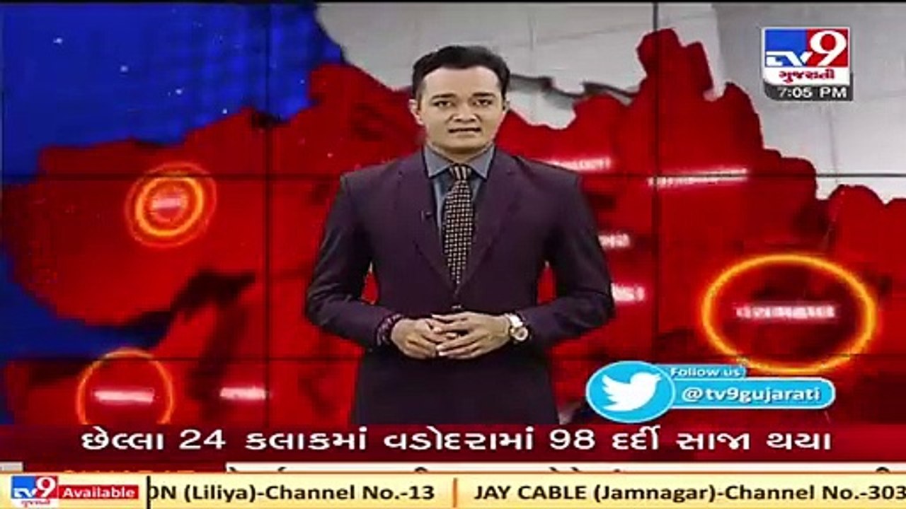 Valsad_ Police make mask violators wear mask in Vapi