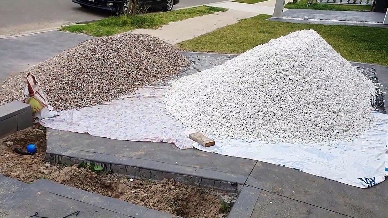 DIY - WeedMat Installation Pros and Cons Type of Common Australian Weed How to Remove them