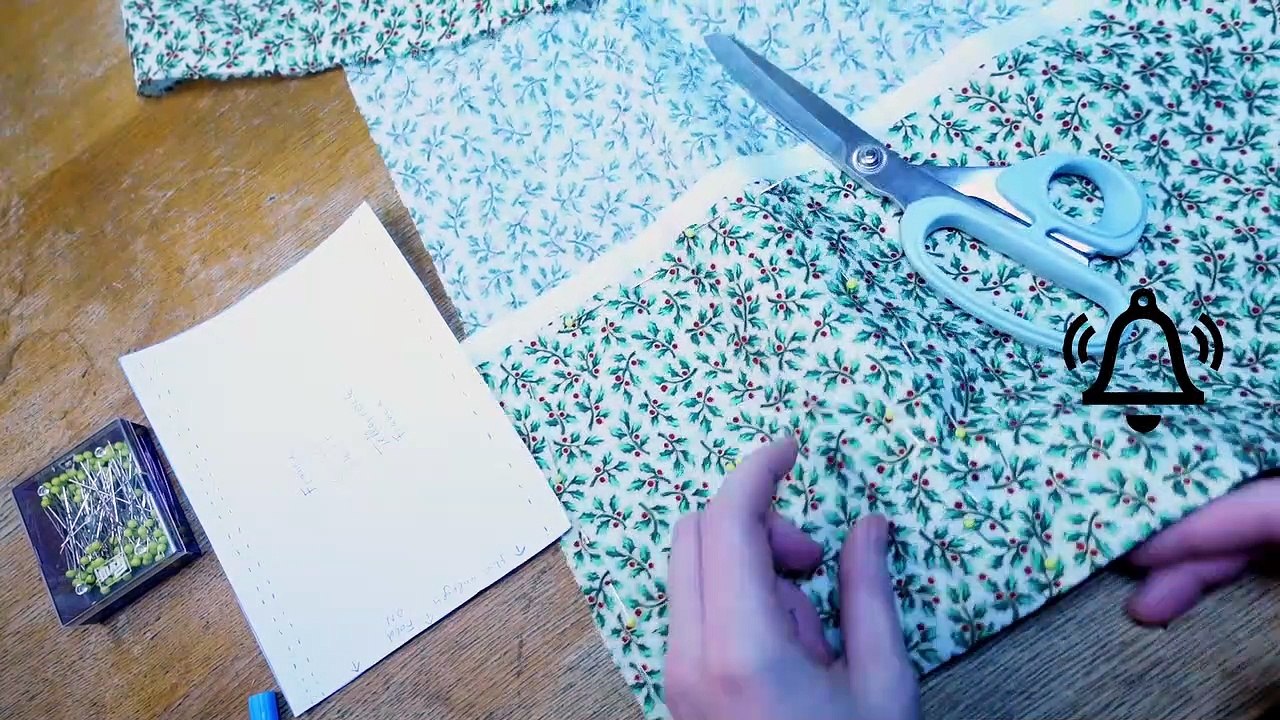 How to make a pattern and sew a christmas skirt for Francie | online doll dress up
