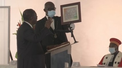 Ouattara jura como presidente marfileño para un polémico tercer mandato