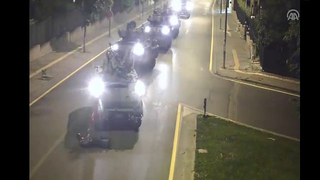 Tek başına 5 zırhlıya karşı direndi!