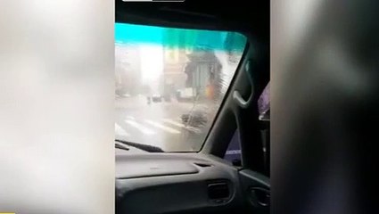 Rüzgar motosikleti uçurdu