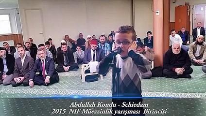 Minik müezzin kendine hayran bıraktı