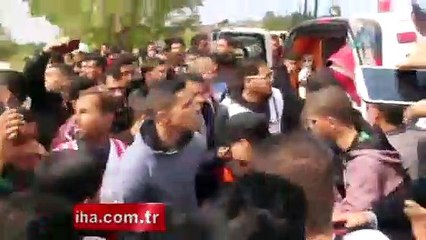 İsrail askerlerinden yürüyüşe müdahale: 7 şehit, 500 yaralı