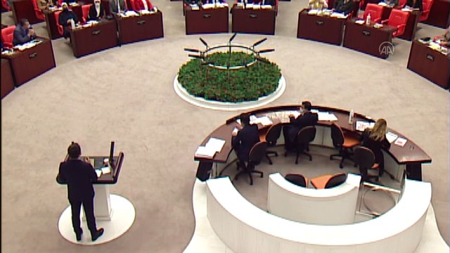 TBMM - Pakdemirli: 'Bizim dönemimizde borç arttı ama biz çiftçiyi tefeciden kurtardık'