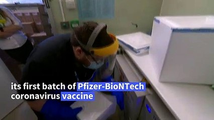 Télécharger la video: First batch of Pfizer BioNTech coronavirus vaccine arrives at London hospital