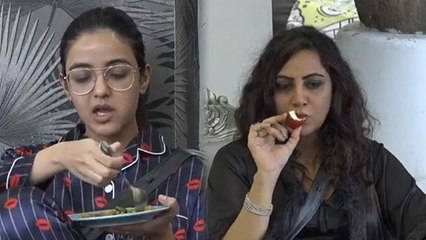 Bigg Boss 14; Jasmin Bhasin ने Arshi Khan पर निकली भड़ास, कहा-ड्रामेबाज़ |FilmiBeat