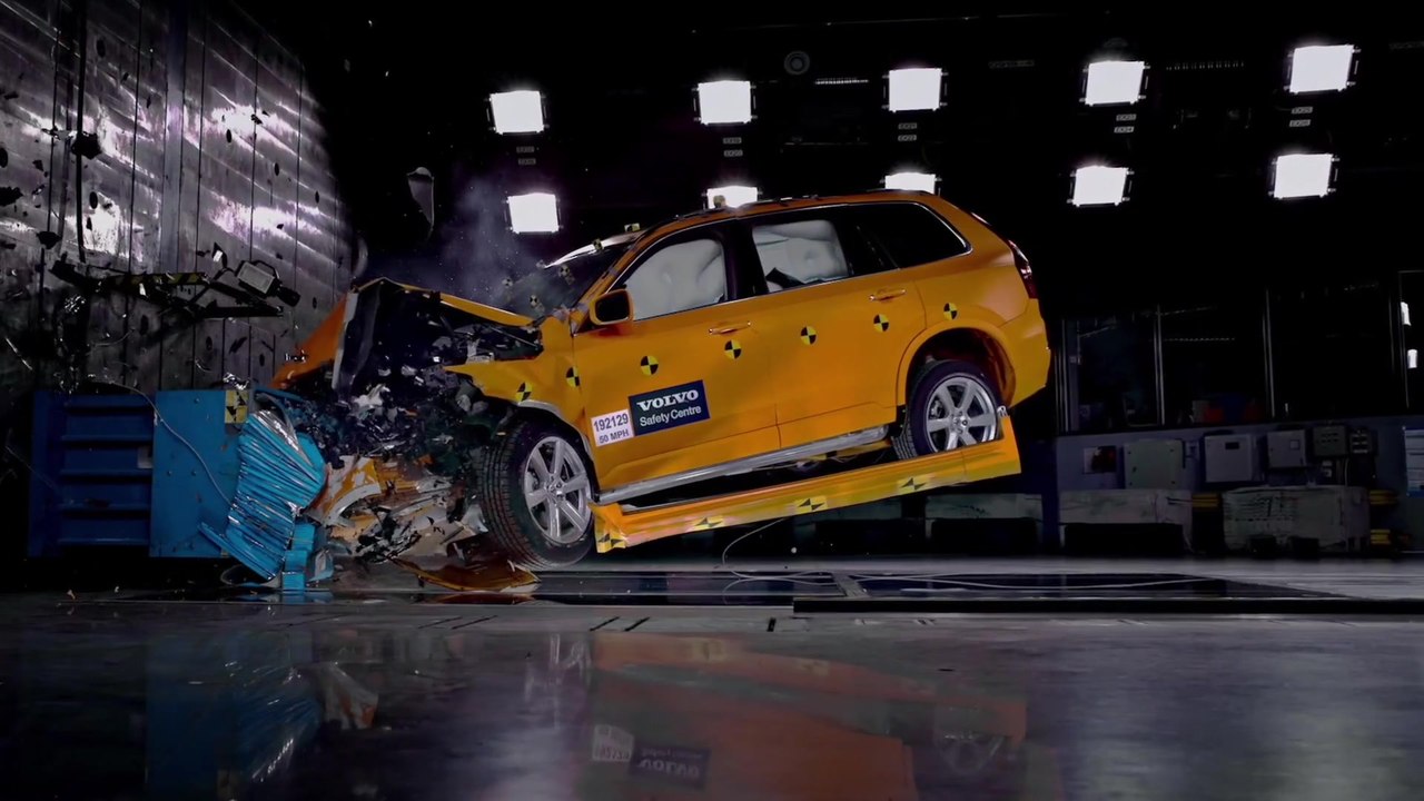 20 Jahre Testen und Lernen für die Sicherheit - Crash-Labor des Volvo Cars Safety Centre feiert Geburtstag
