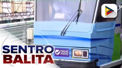 'Christmask' train ng LRT-1, ipinakita na sa publiko