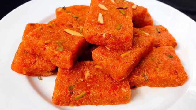 CARROT BARFI RECIPE - बिना मावा गाजर की बर्फी | gajar ki barfi recipe | carrot burfi recipe | carrot fudge | Chef Amar