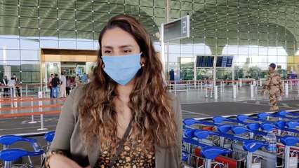 Huma Qureshi एयरपोर्ट पर क्यों दिखी इतनी गुमसुम ? Watch video | FilmiBeat