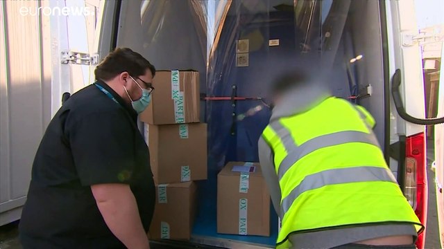 شاهد: بريطانيا تتسلم أولى جرعات لقاح فايزر- بيونتيك قبل انطلاق حملة التطعيم الأسبوع المقبل