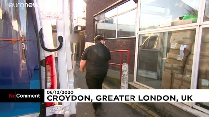 Pfizer BioNTech'in ürettiği Covid-19 aşısı İngiltere'deki hastanelere ulaştı