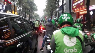 Nóng: Grabbike Hà Nội Công Thành Phản Đối Chính Sách Tăng Thuế Của Grab. 07/12/2020