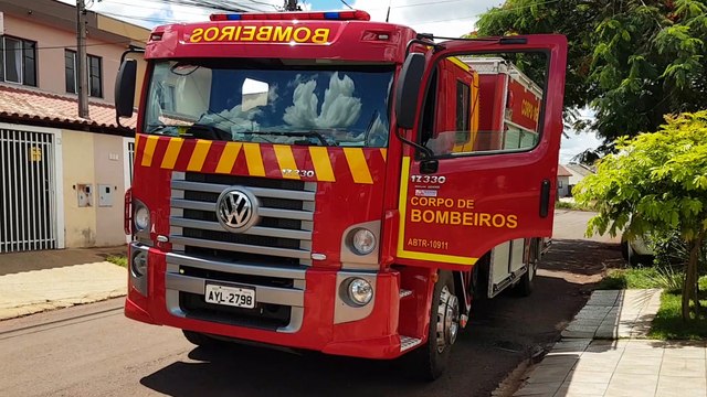 Bombeiros são acionados para capturar cobra no Pioneiros Catarinenses