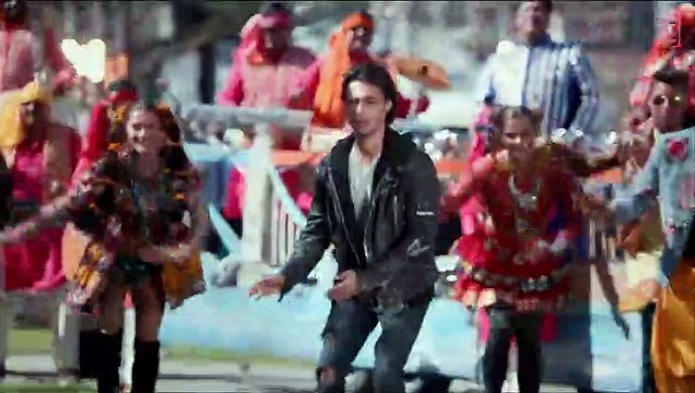 Full song Lyrics saari saari raat chup chup ke mujhe dekha tu kare saari saari raat saari saari raat
