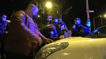 Kısıtlama saatlerinde polisten kaçmak isteyen sürücü 1.4 promil alkollü çıktı