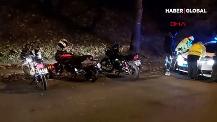 Motosikletlerinin plakasını maskeyle kapatıp gezdiler