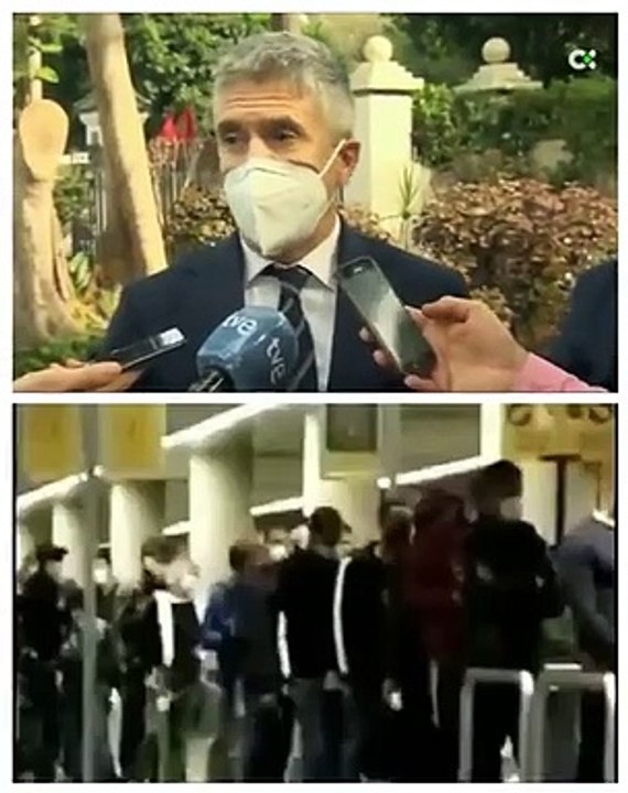 Marlaska, pillado en otra mentira: inmigrantes ilegales trasladados de noche y sin PCR a Granada